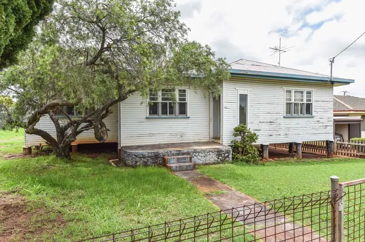 38 High Street, Rangeville QLD 4350