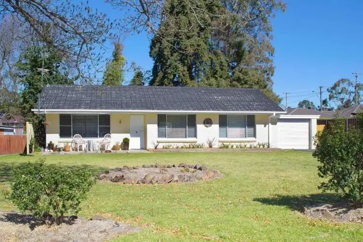4 Dorothy Avenue, Armidale NSW 2350