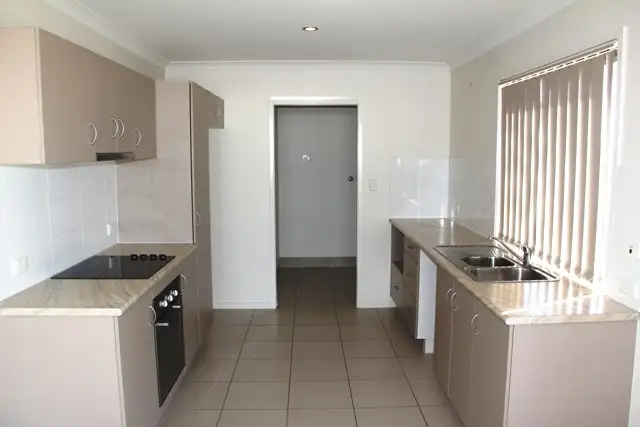 Sixth view of Homely house listing, 4 The Peak, Zilzie QLD 4710