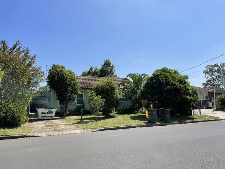 39 Kalora Avenue, Fairfield West NSW 2165