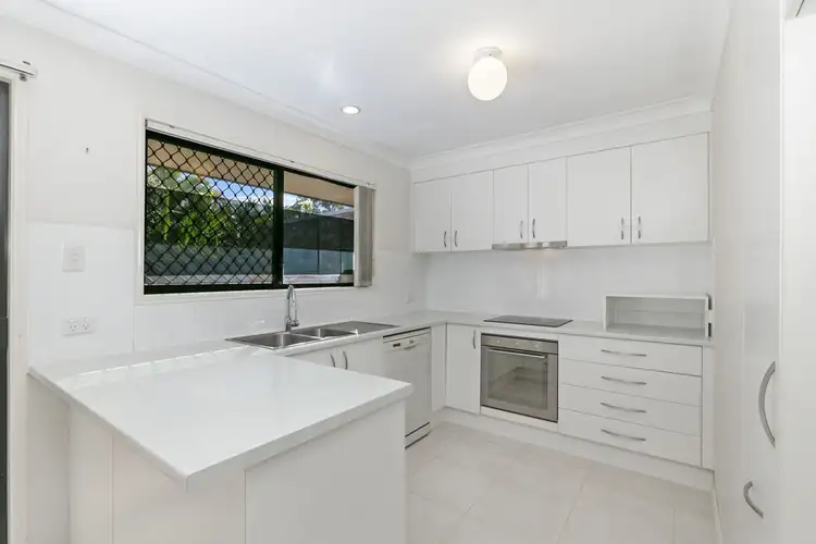 Second view of Homely villa listing, 39/18 Sunny Court, Sunnybank Hills QLD 4109