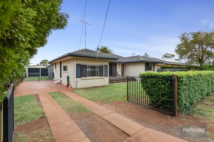 6 Lister Street, Harristown QLD 4350