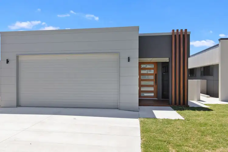 Second view of Homely house listing, 254 Esplanade, Pialba QLD 4655