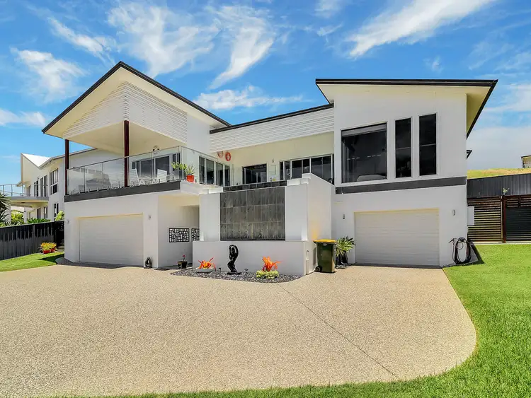 Second view of Homely house listing, 2 Doveshell Crescent, Zilzie QLD 4710