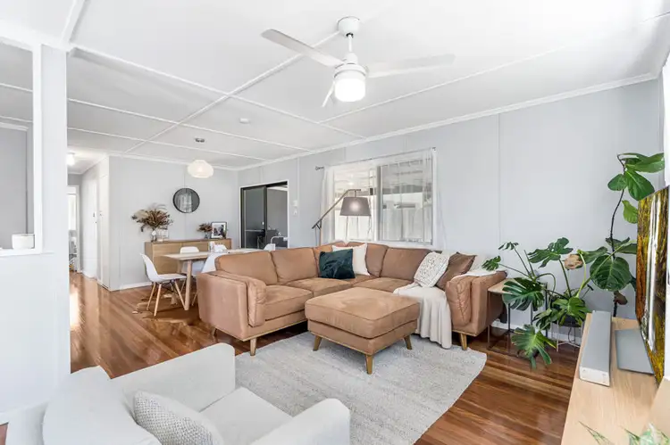 Second view of Homely house listing, 86 Roseneath Parade, Wynnum West QLD 4178