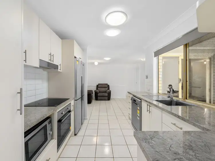 Fourth view of Homely house listing, 1 Kelnat Street, Mansfield QLD 4122