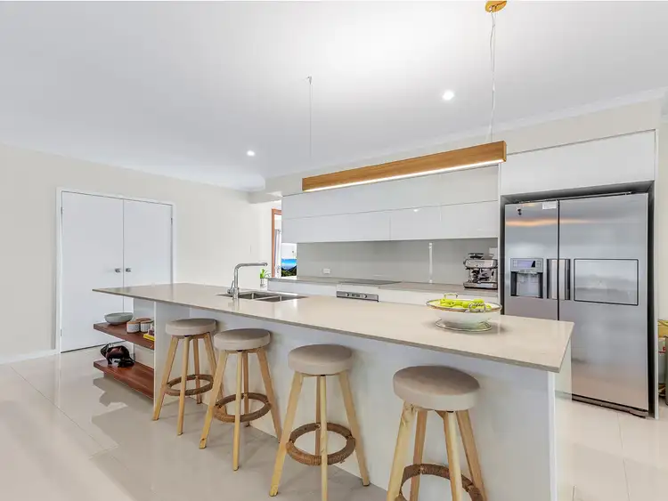 Fourth view of Homely house listing, 5 Amamoor Ct, Forest Lake QLD 4078
