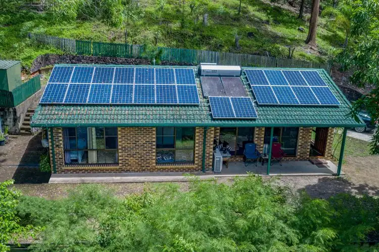 42 Petrie Creek Road, Nambour QLD 4560