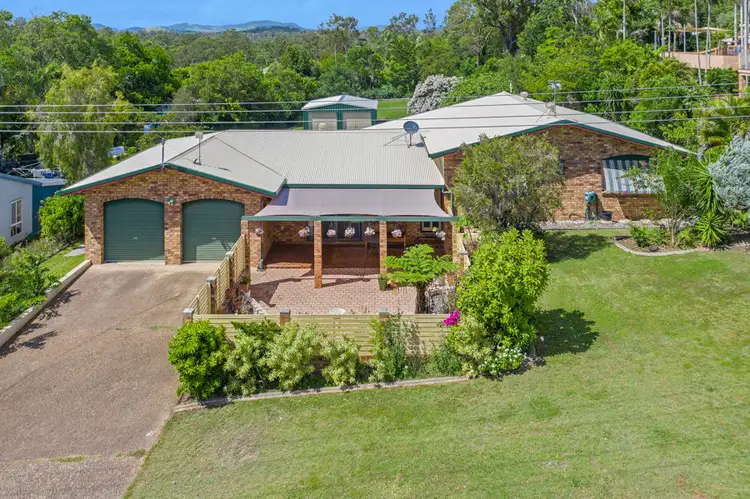 9 Luckona Crt, Southside QLD 4570