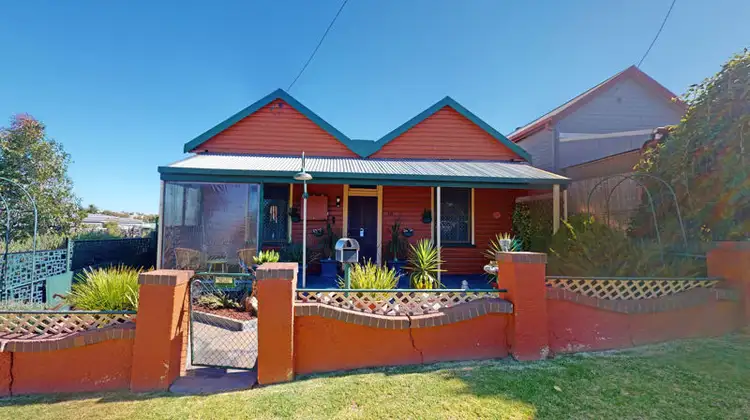 10 Thomas Street, Junee NSW 2663
