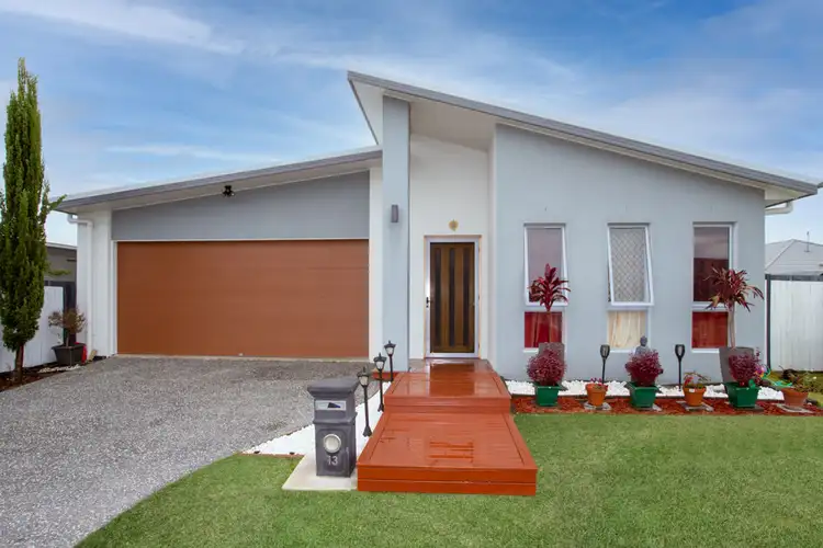 13 Pearl Crescent, Caloundra West QLD 4551