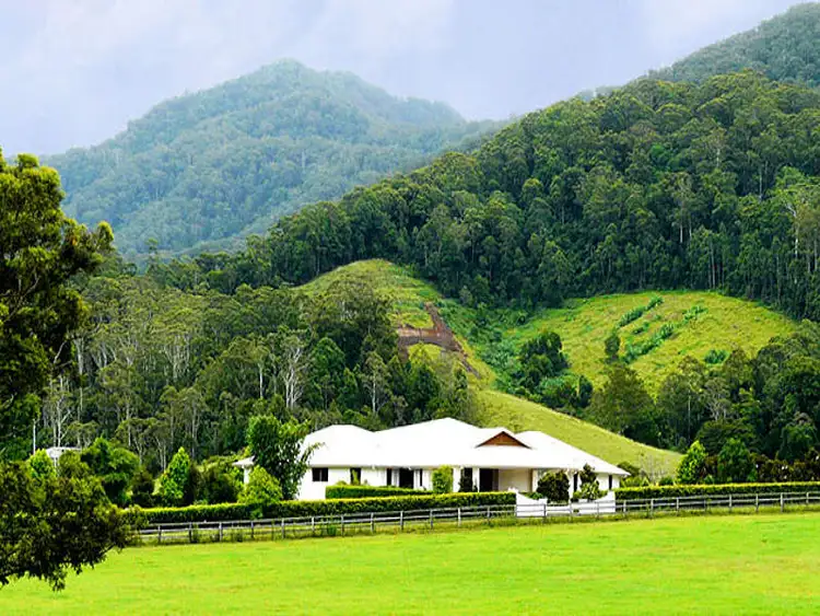 310 Crossmaglen Road, Coffs Harbour NSW 2450