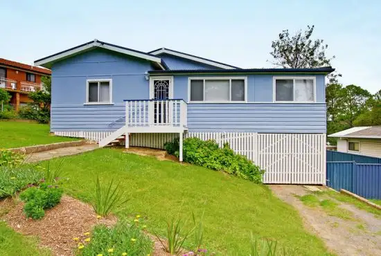 4 Scarborough Street, Woolgoolga NSW 2456