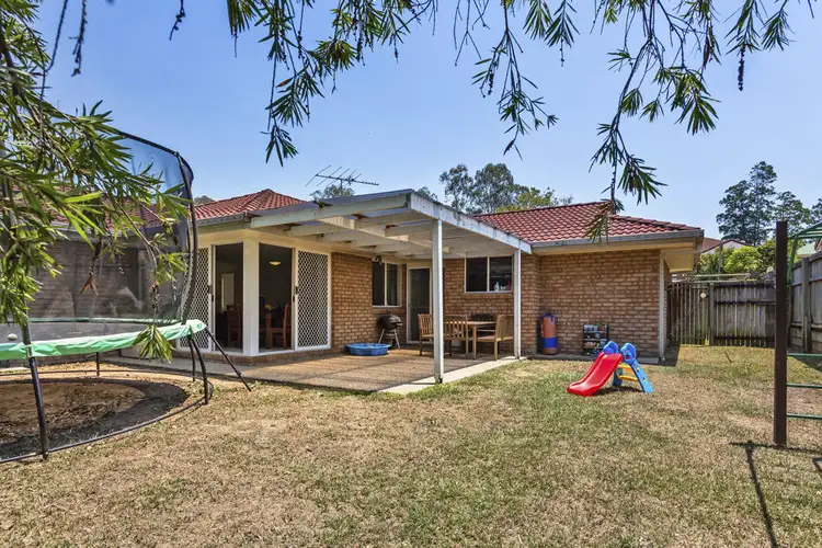 6 Bribie Place, Forest Lake QLD 4078