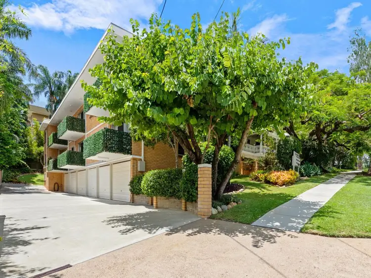 22 Stirrat Street, Coorparoo QLD 4151