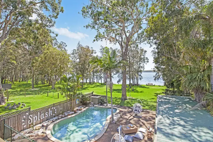 23 Lakeshore Avenue, Kingfisher Shores NSW 2259