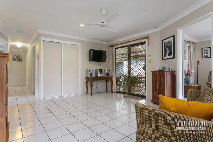 Sixth view of Homely house listing, 10 Terrier Court, Redland Bay QLD 4165
