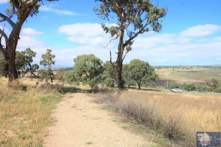 Fifth view of Homely rural property listing, 26 Shearsby Crescent, Yass NSW 2582