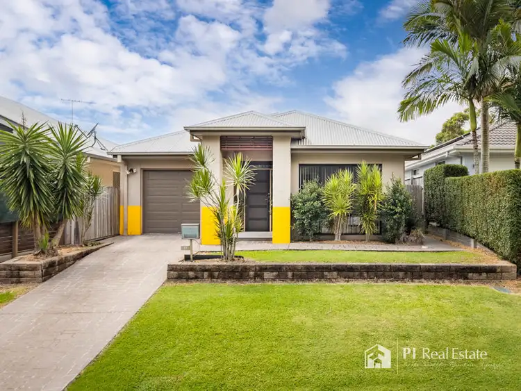 17 Planigale Crescent, North Lakes QLD 4509