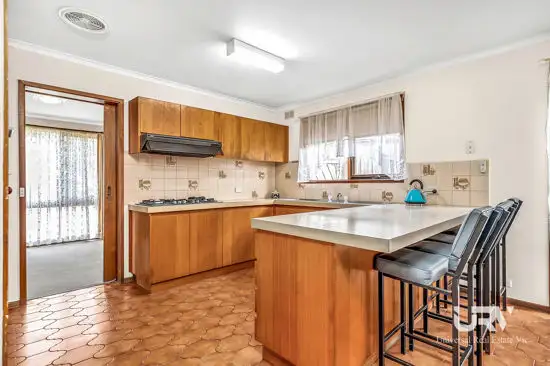 Third view of Homely house listing, 10 Whitehaven Court, Craigieburn VIC 3064