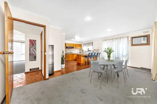 Fourth view of Homely house listing, 10 Whitehaven Court, Craigieburn VIC 3064