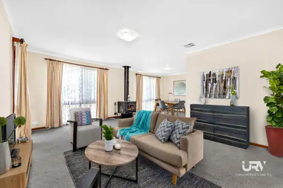 Sixth view of Homely house listing, 10 Whitehaven Court, Craigieburn VIC 3064