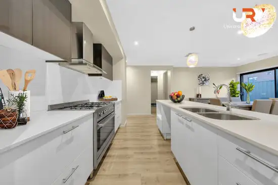 Second view of Homely house listing, 34 Kangaroo Road, Craigieburn VIC 3064