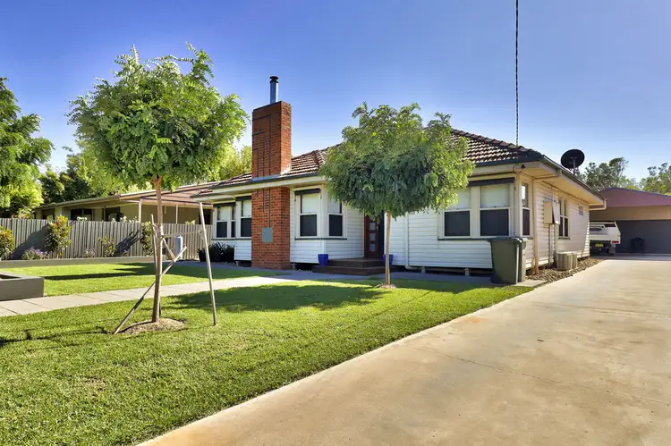 467 George Street, Deniliquin NSW 2710
