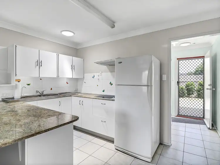 3/10 Arthur Street, Emu Park QLD 4710