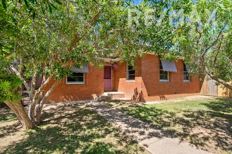 35 Bluett Crescent, Turvey Park NSW 2650
