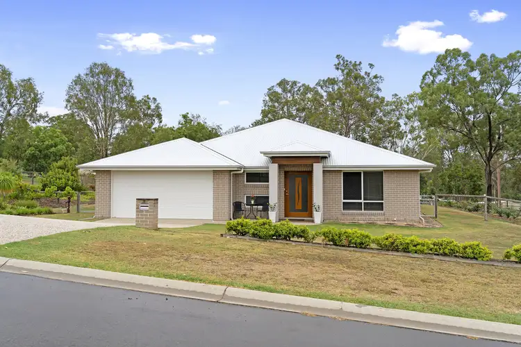 2 Casuarina Crescent, Withcott QLD 4352