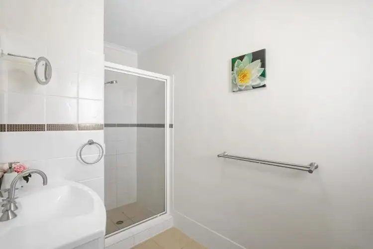 Fifth view of Homely unit listing, 1/16 SHIELDS STREET, Redcliffe QLD 4020