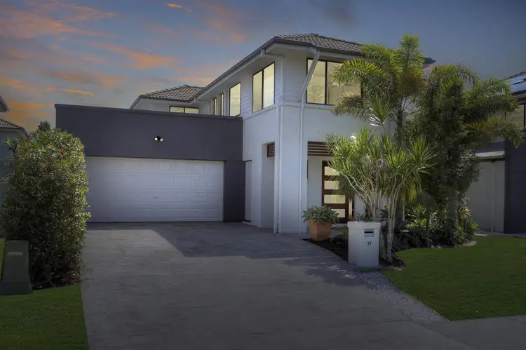 37 Windermere Way, Sippy Downs QLD 4556