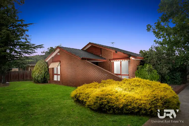 Main view of Homely house listing, 10 Kingswood Drive, Craigieburn VIC 3064