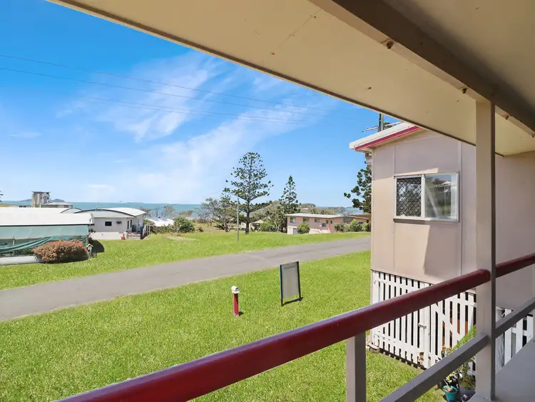 4 Arthur Street, Zilzie QLD 4710