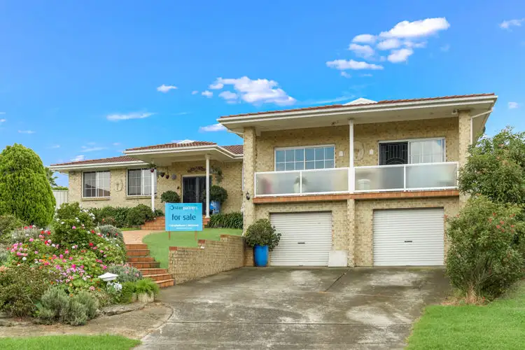 11 Thane Close, Rosemeadow NSW 2560