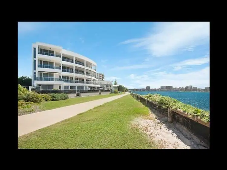 2/47 'Casa Cielo' Landsborough Pde, Golden Beach QLD 4551