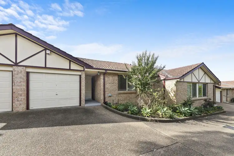 Main view of Homely villa listing, 5/9 Chelmsford Road, South Wentworthville NSW 2145