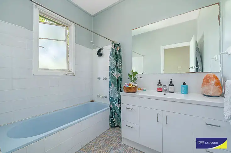 Sixth view of Homely house listing, 2 Millie Street, Armidale NSW 2350