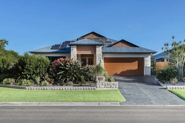 1 Bancroft Street, Pelican Waters QLD 4551