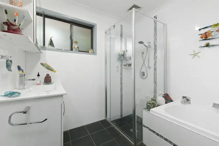 Seventh view of Homely house listing, 9 Serpentine Place, Eagle Vale NSW 2558