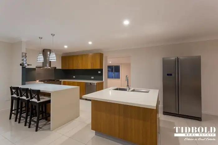 Main view of Homely house listing, 32 Jay Crescent, Redland Bay QLD 4165