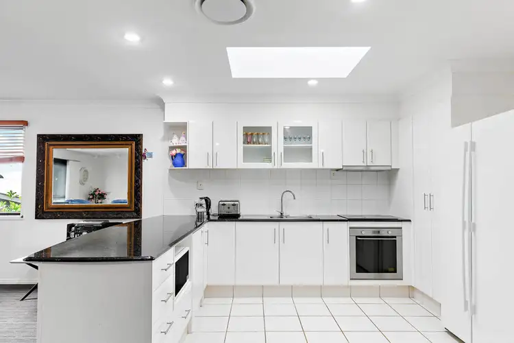 Fourth view of Homely townhouse listing, 19/2 Ridgeline Way, Highland Park QLD 4211