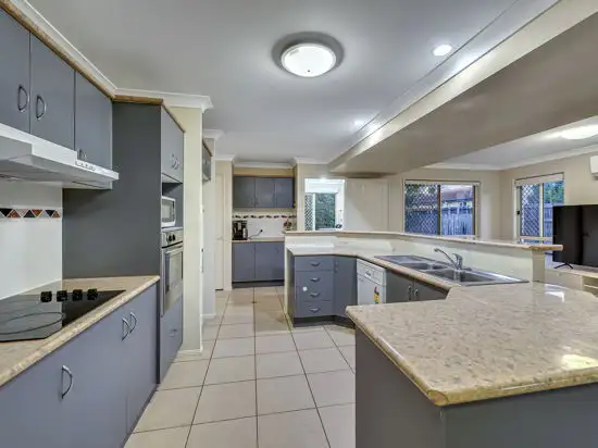 Fifth view of Homely townhouse listing, 8 Jade Close, Runcorn QLD 4113