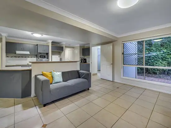 Sixth view of Homely townhouse listing, 8 Jade Close, Runcorn QLD 4113