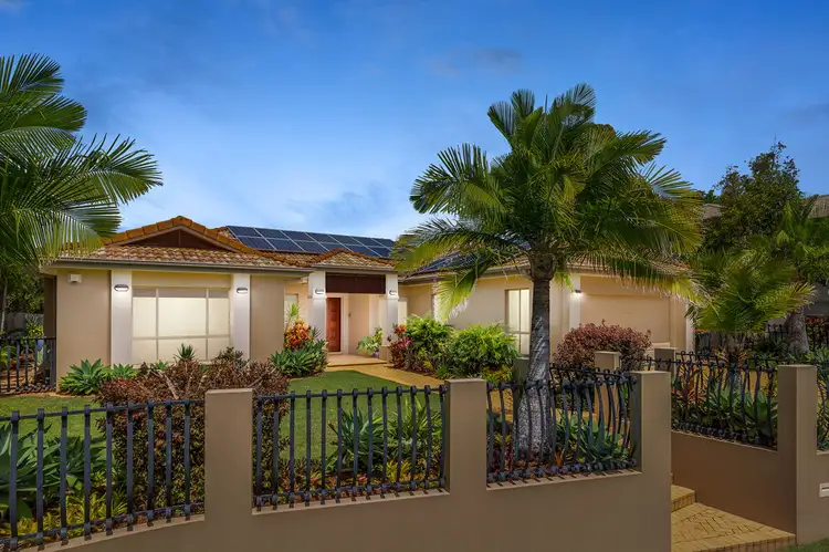 7 Behan Crescent, Wakerley QLD 4154