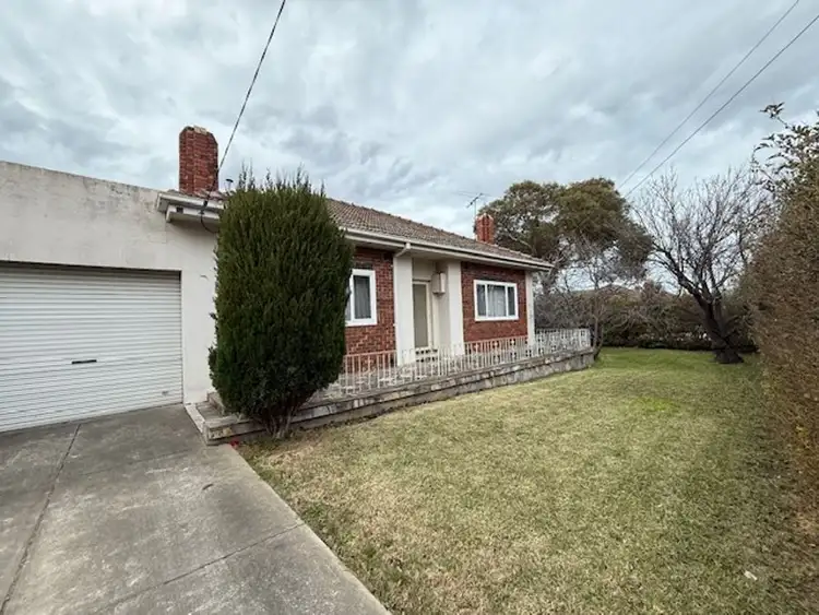 34 Grandview Ave, Pascoe Vale South VIC 3044