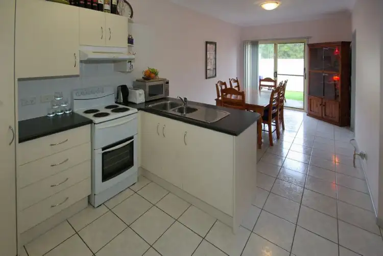 Fifth view of Homely villa listing, 2/25-27 Wybalena Cres, Toormina NSW 2452