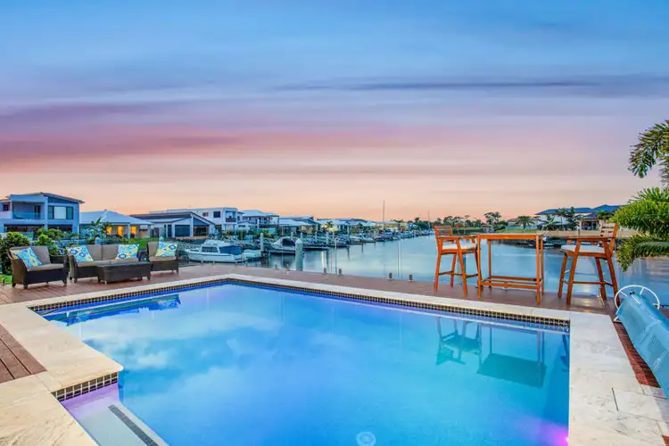 6 Paradise Parade, Jacobs Well QLD 4208