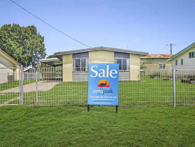 54 Wood Street, Emu Park QLD 4710